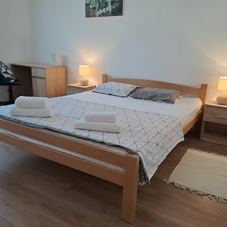Apartamento Yulia Pula