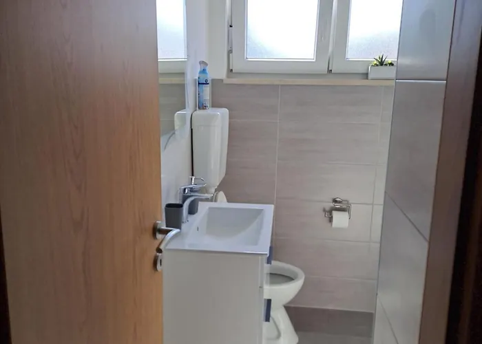 Yulia Apartament *