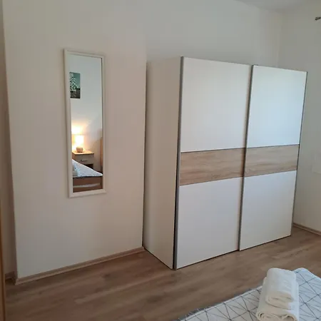 Yulia Apartment